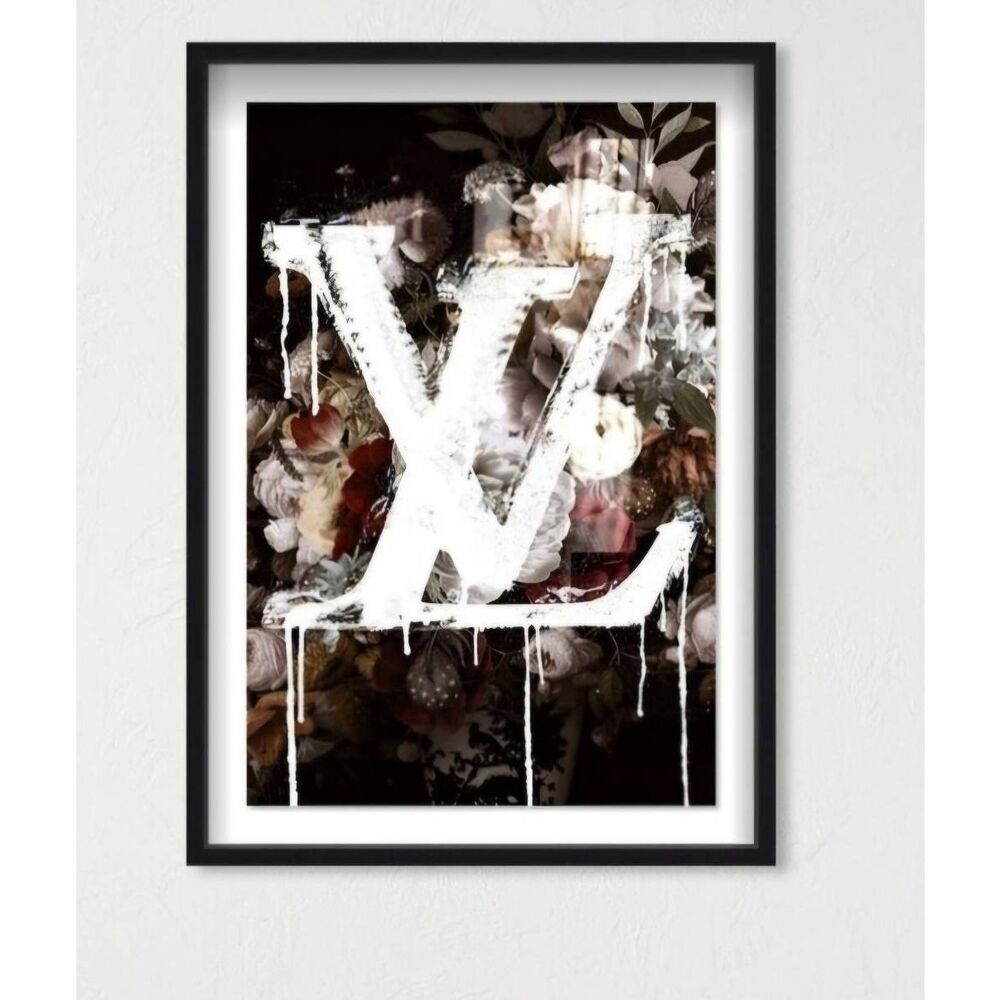 Instinct Style A King In Full Bloom‎ Glitter Embellished Framed Wall Decor